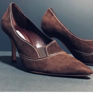 Manolo Blahnik Dark Brown Suede Heels size 39